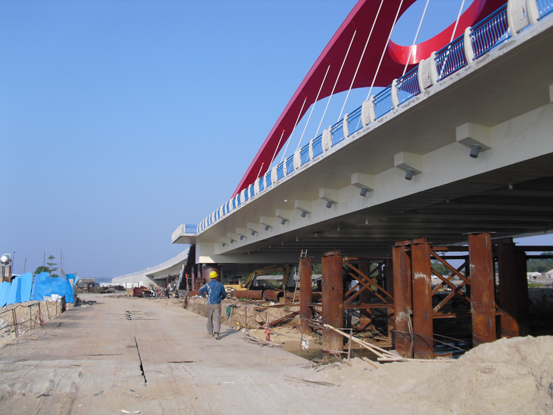 北海高德港大桥(19) - 广西三象建筑安装工程有限公司 www.gx3x.cn